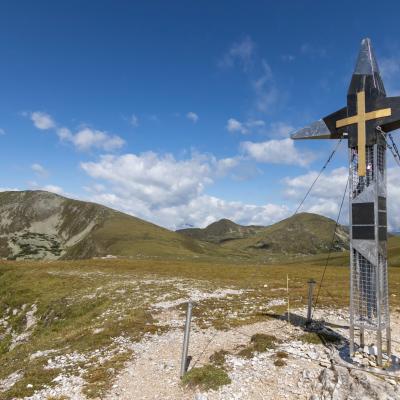 Austria Nockberge cross mountains alps landscape Predigtstuhl  