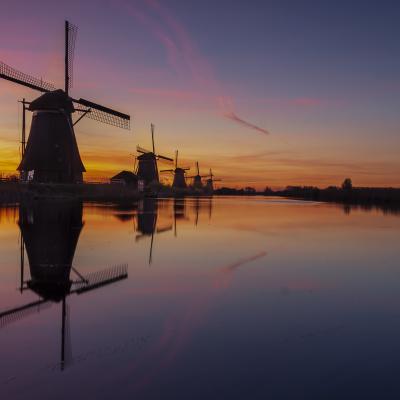 Holland kinderdijk windmills sunrise holland  pink molens zonsopkomst reflection 